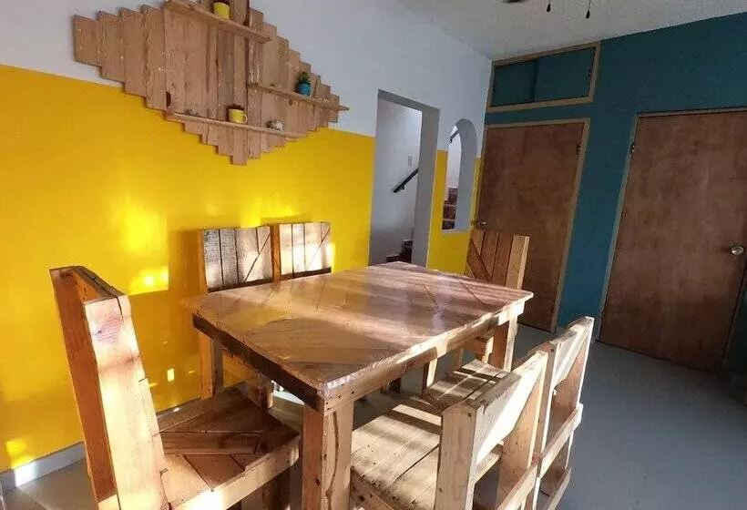 Aamiaismajoitus (B&B) Bermejo Hostel