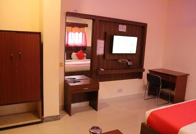 בית מלון כפרי Kumaran Millenium Residency