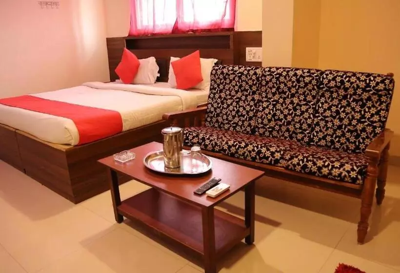 Hotelli Kumaran Millenium Residency
