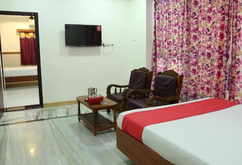 בית מלון כפרי Kumaran Millenium Residency