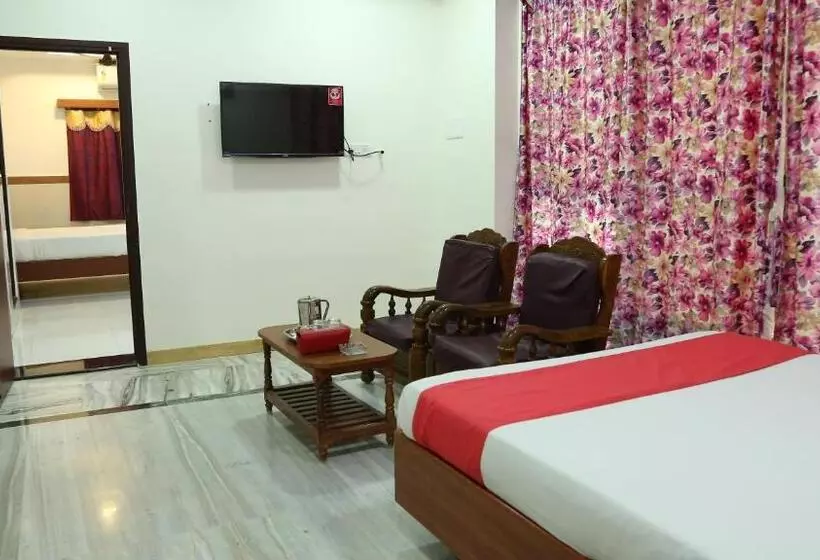Hotelli Kumaran Millenium Residency