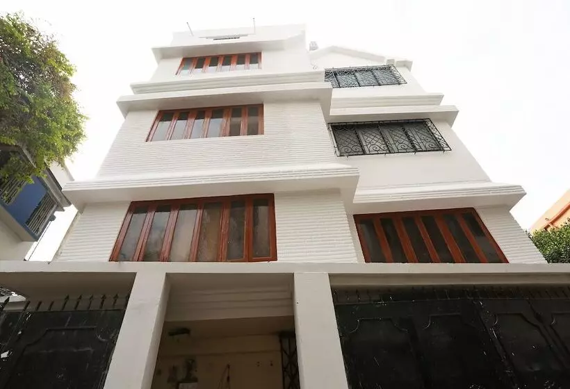 ホテル Oyo 15578 Dora House