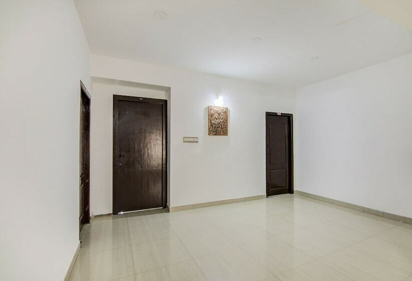 ホテル Oyo 24044 Appledoor Service Apartment