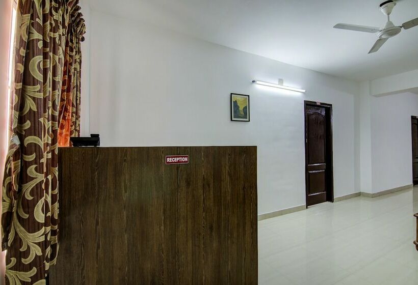 ホテル Oyo 24044 Appledoor Service Apartment