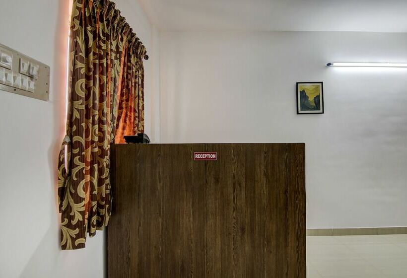 ホテル Oyo 24044 Appledoor Service Apartment