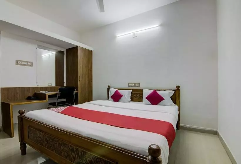 ホテル Oyo 24044 Appledoor Service Apartment