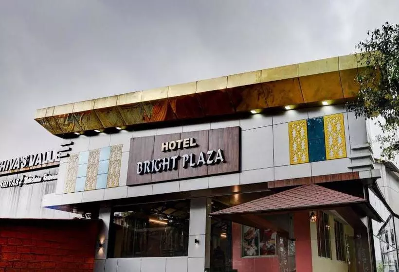 ホテル Treebo Trend Bright Plaza And Spa