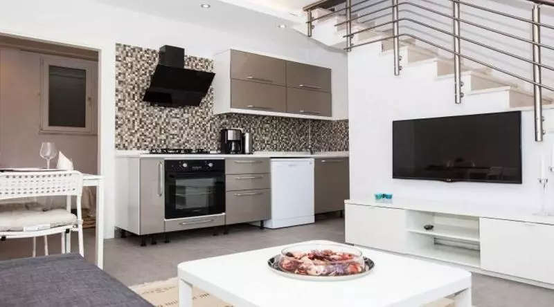 Truemar Hotels & Suites