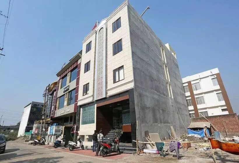 Capital O 26694 Hotel Anubhav