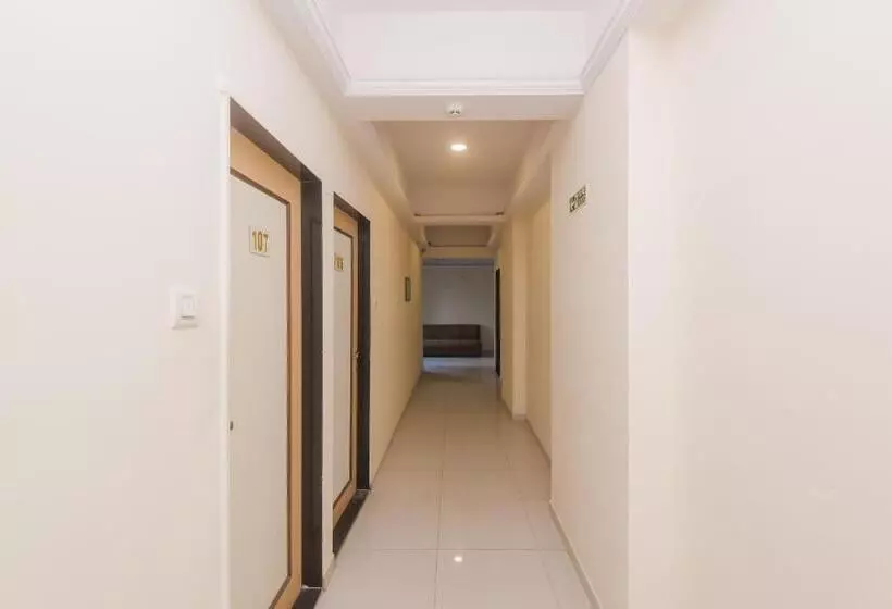 ホテル Capital O Orbit Inn Near Infiniti Mall