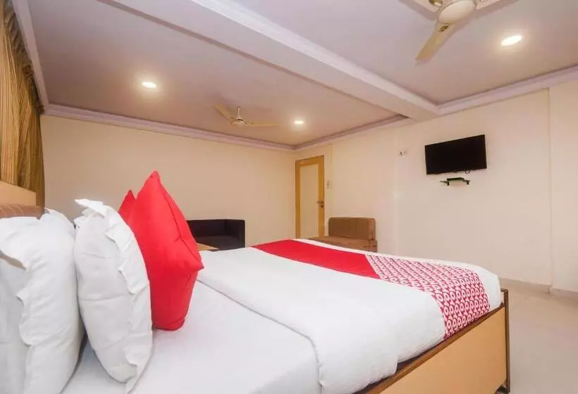 ホテル Capital O Orbit Inn Near Infiniti Mall