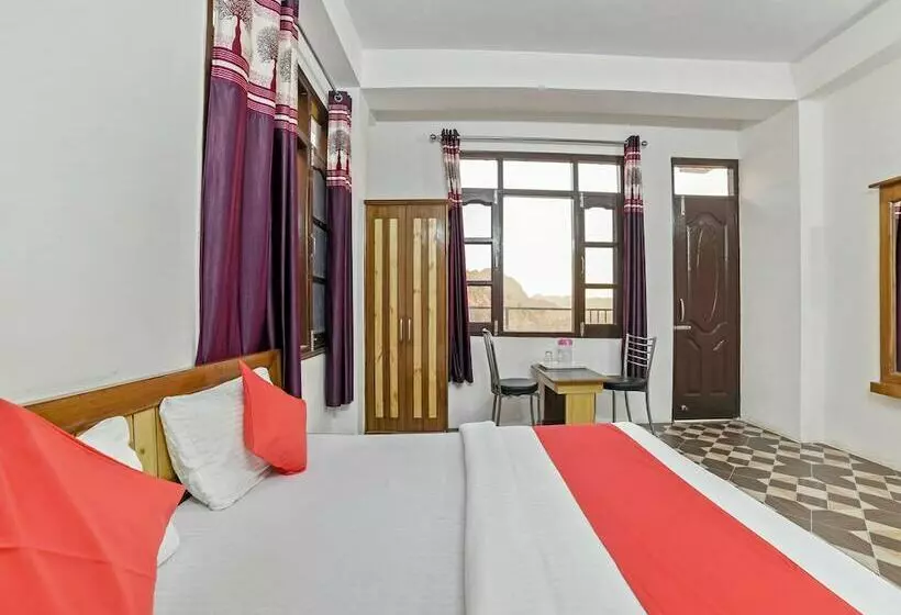 ホテル Oyo 24660 Mahasu Villa