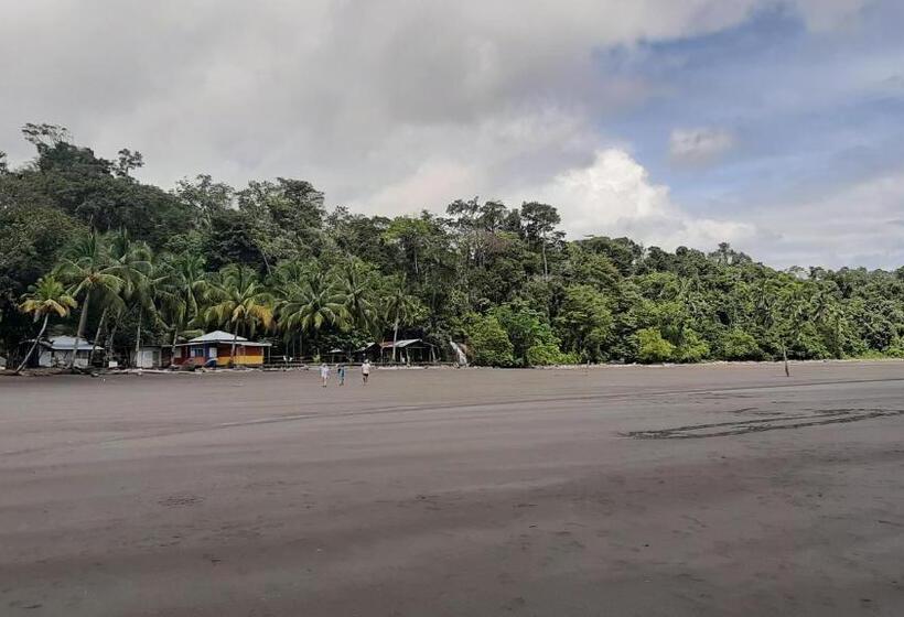 پانسیون Surf House Estilo Libre