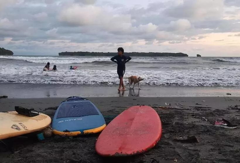 ペンション Surf House Estilo Libre