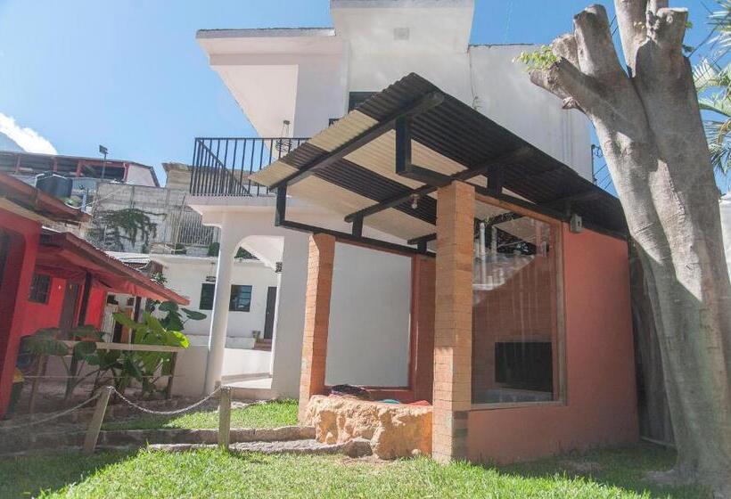 هاستل Zoola Resort San Pedro La Laguna