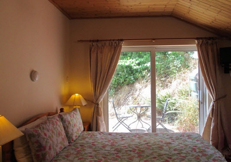 住宿加早餐  Pond House