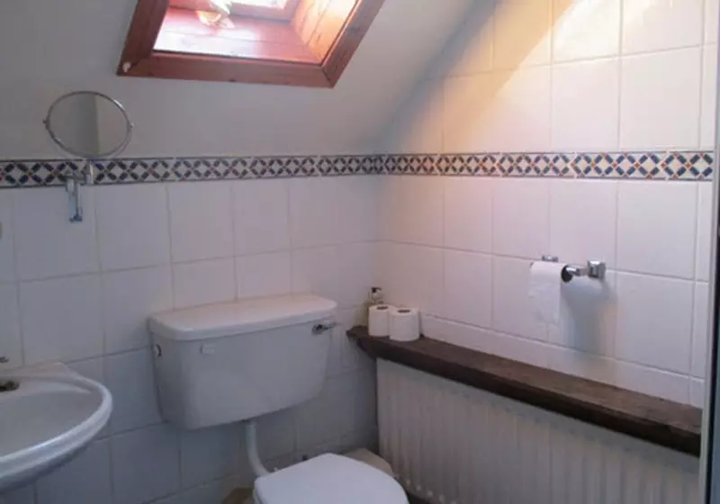 Aamiaismajoitus (B&B) Pond House