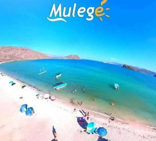 ホテル Cuesta Real