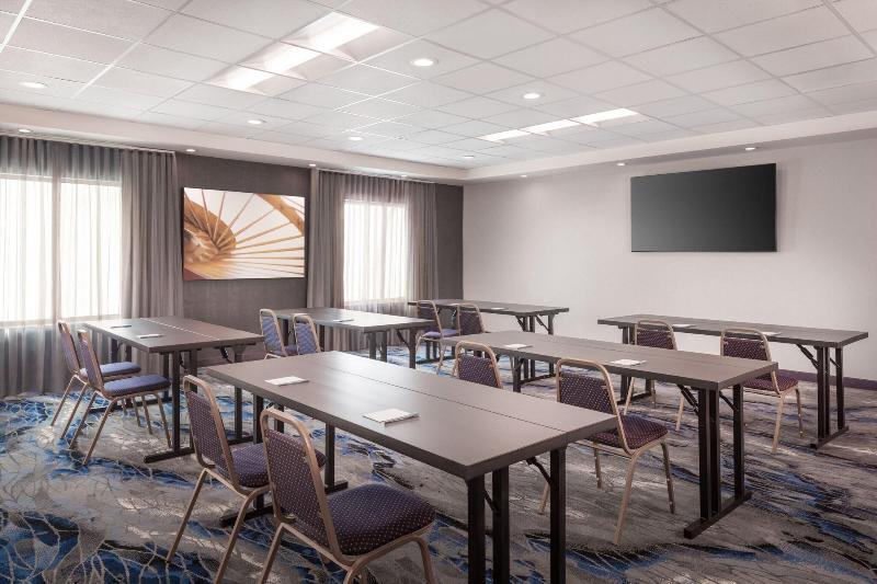 فندق Fairfield Inn & Suites By Marriott Fresno North/shaw Avenue