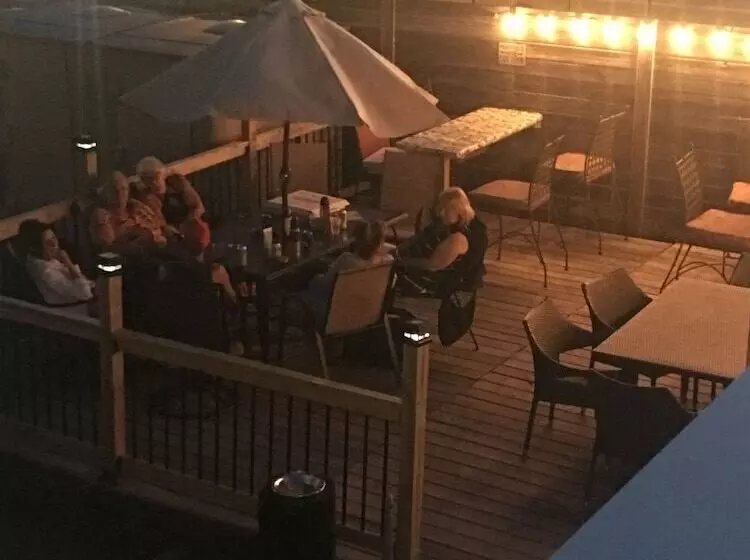 Hotelli Seagrass Inn