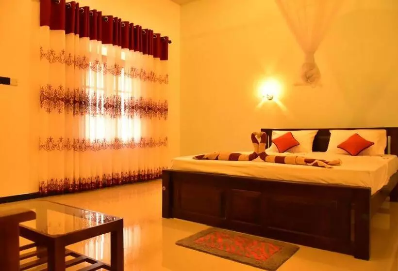 La Casa Safari Resort