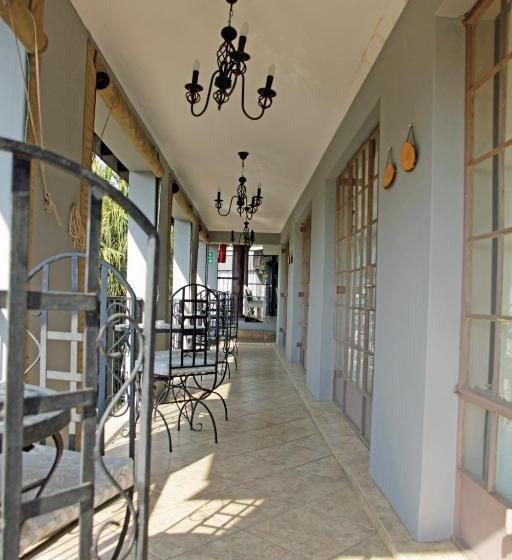 پانسیون Blue Grass Nest