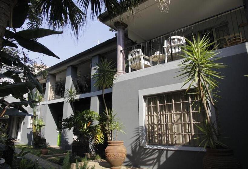 پانسیون Blue Grass Nest