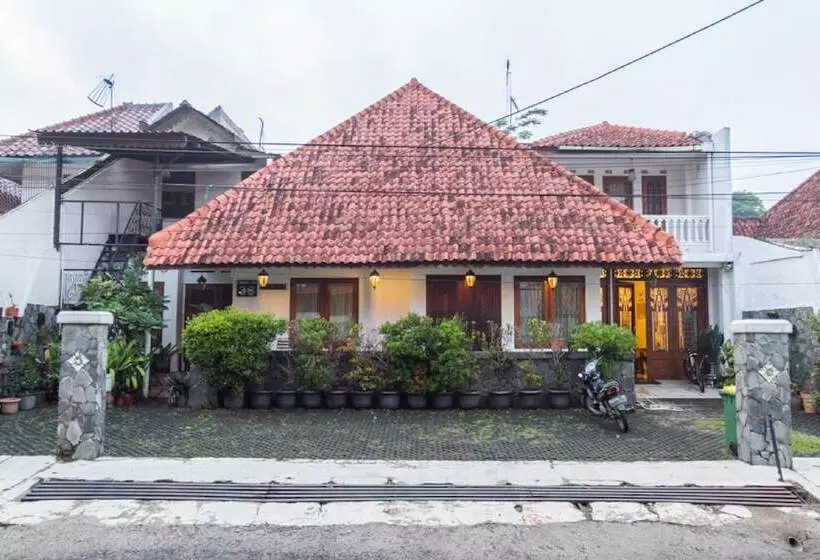 ペンション Reddoorz Near Gasibu Bandung