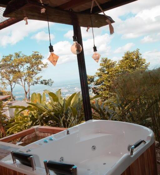 פנסיון Waira Eco Lodge