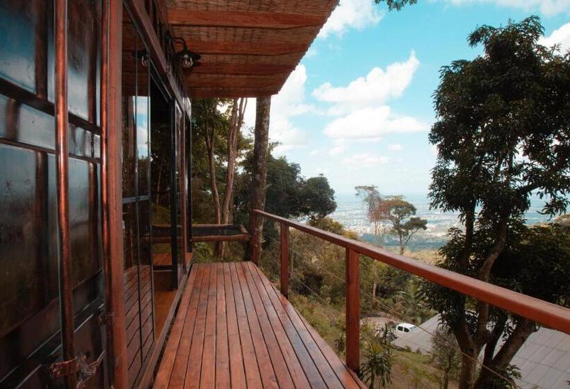 פנסיון Waira Eco Lodge