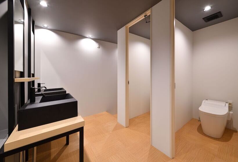 הוסטל Santiago Guesthouse Naha