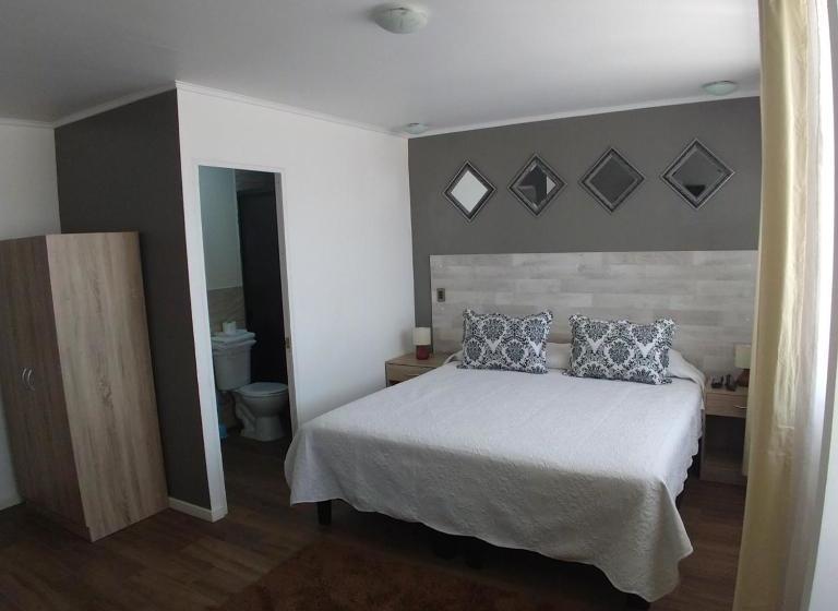 تختخواب و صبحانه Doña Francisca