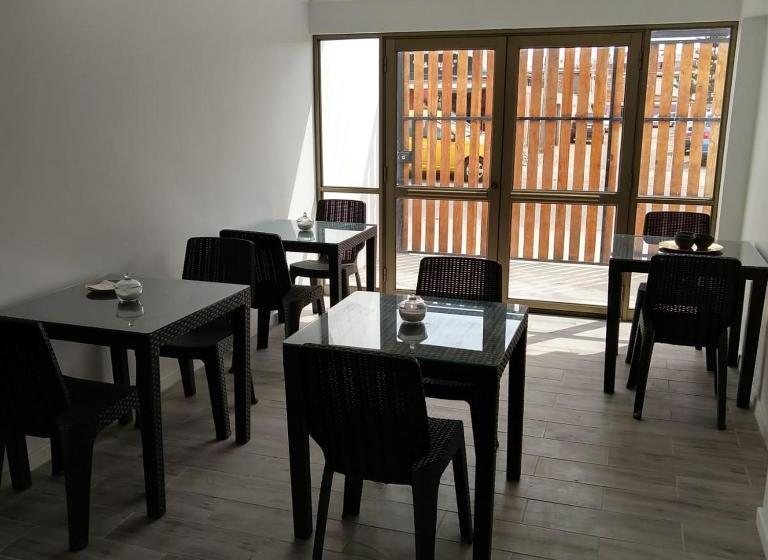 تختخواب و صبحانه Doña Francisca