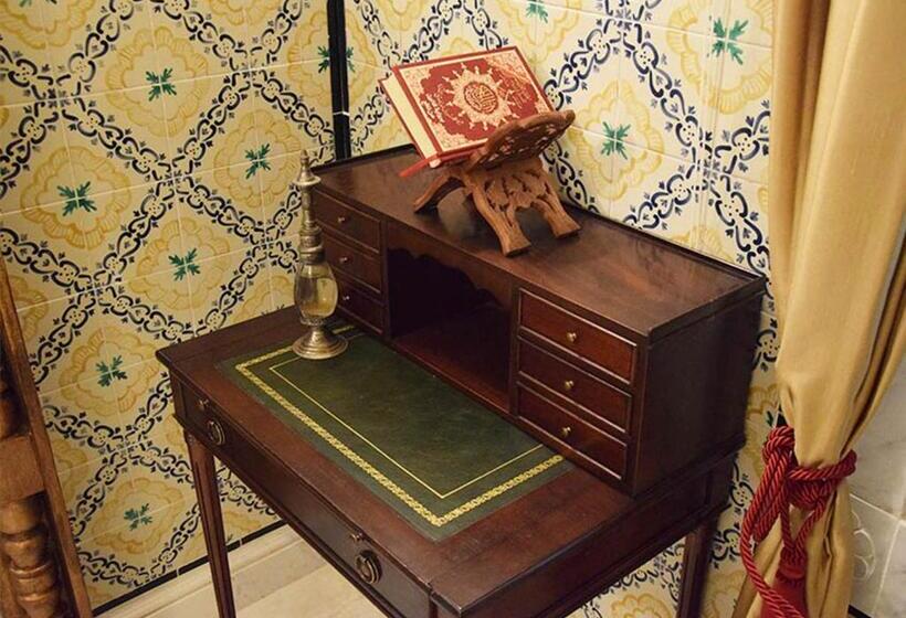 فندق Dar Alouini