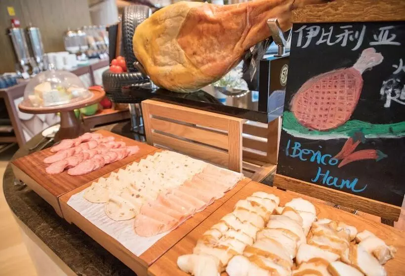 Hotelli Wyndham Grand Plaza Royale Yuzhou Xiamen   Wuyuan Bay