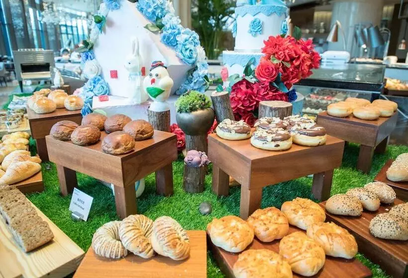 Hotelli Wyndham Grand Plaza Royale Yuzhou Xiamen   Wuyuan Bay