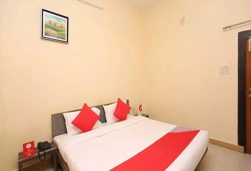 Oyo 24097 Hotel Gangotri