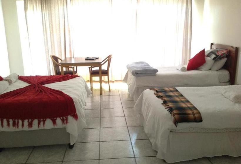 بنسيون Fomo Lodge