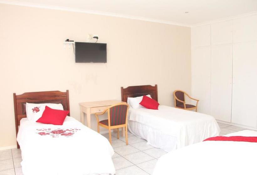 بنسيون Fomo Lodge