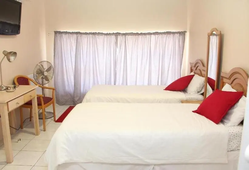 Majatalo Fomo Lodge