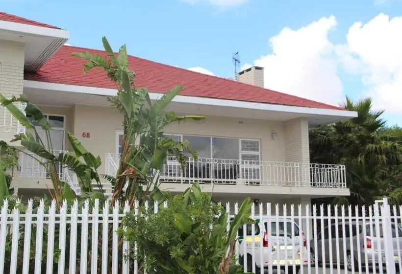 Majatalo Fomo Lodge