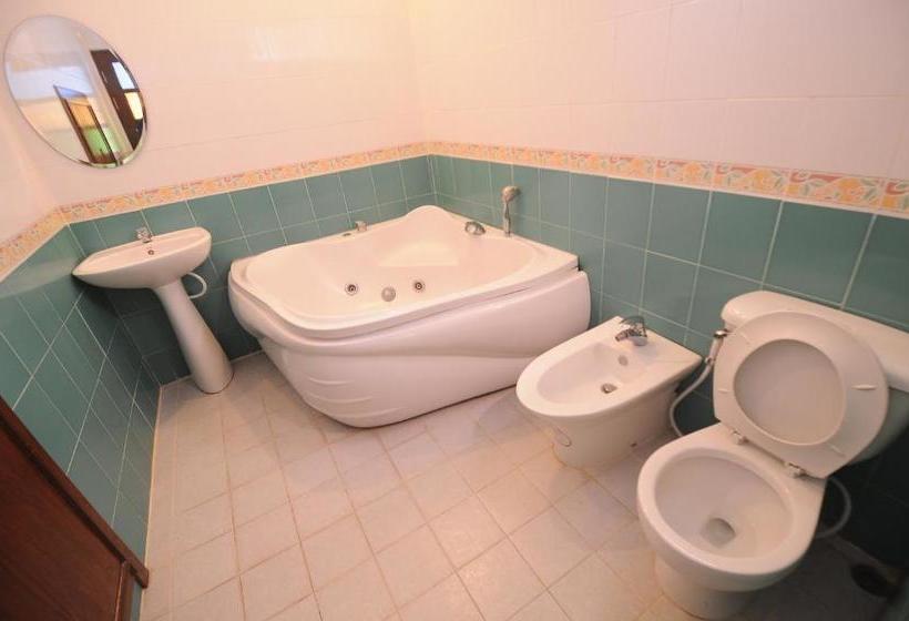 膳宿费 Paradise Inn And Dining