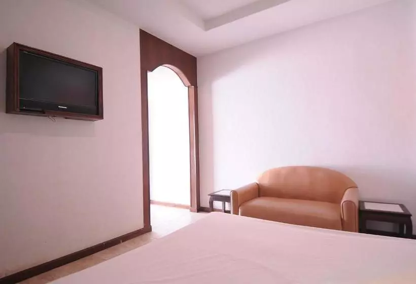 پانسیون Paradise Inn And Dining