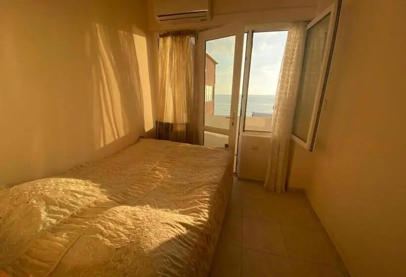 پانسیون Lambada House