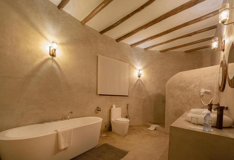 هتل Emburara Farm Lodge