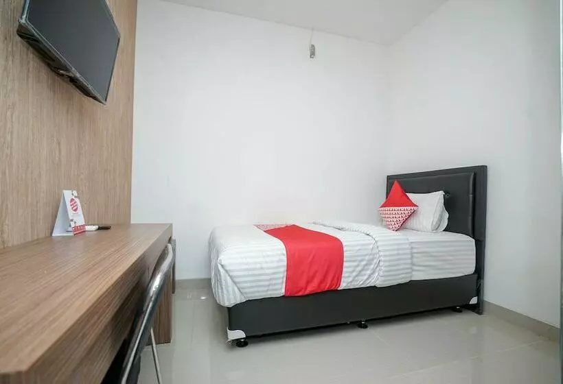 Hotelli Oyo 343 Lawang15 Syariah