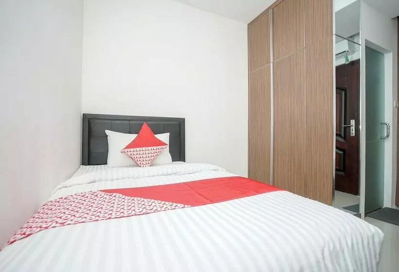 Hotelli Oyo 343 Lawang15 Syariah