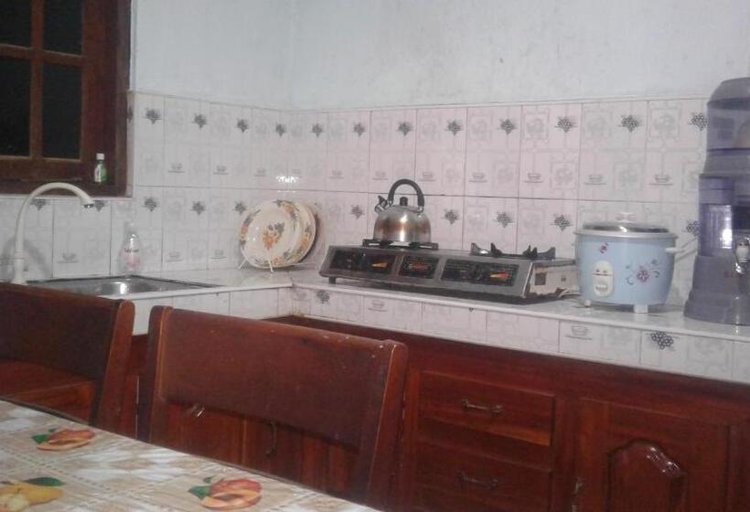 هتل Triple One Villa