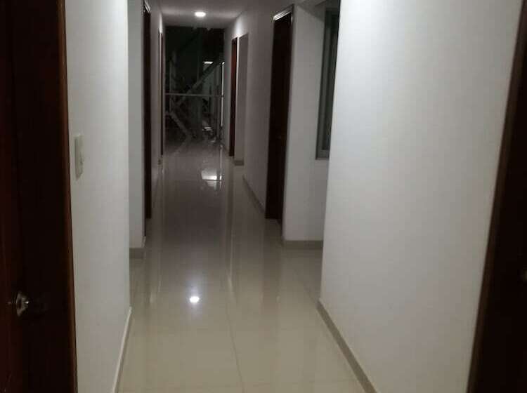 تختخواب و صبحانه La Casita Morada