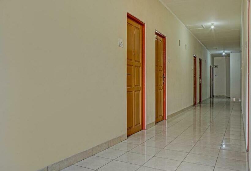 호텔 Pelangi Indah  Hostel